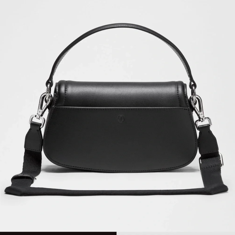 Lululemon Leather Alternative Mini Bag 1.2L in Black - Picture 3 of 5